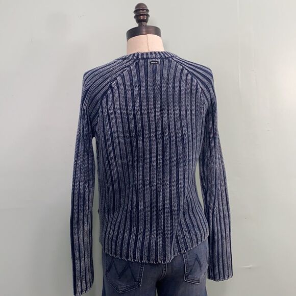 RVCA Blue Knitted Cropped Sweater - Picture 3 of 6